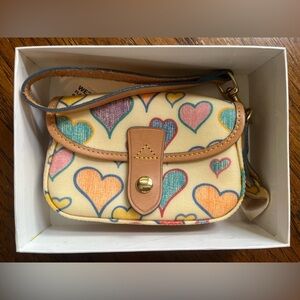 Dooney & Bourke Heart Wristlet